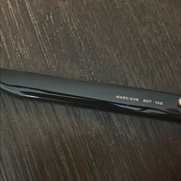 Marc Jacobs Black Cat Eye Eyewear with Yellow Case NWT - Picture 3 of 5